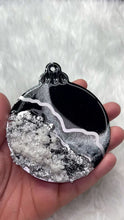 Load and play video in Gallery viewer, Luxe Geode Ornament - Single: Silver &amp; Black
