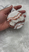 Load and play video in Gallery viewer, Luxe Geode Ornament - Single: Rose Gold &amp; White
