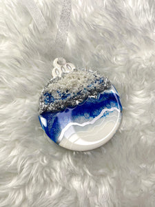 Luxe Geode Ornament - Single: Silver, Blue & White